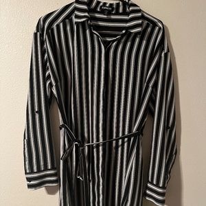 Express Long- sleeved striped dress size Petite M